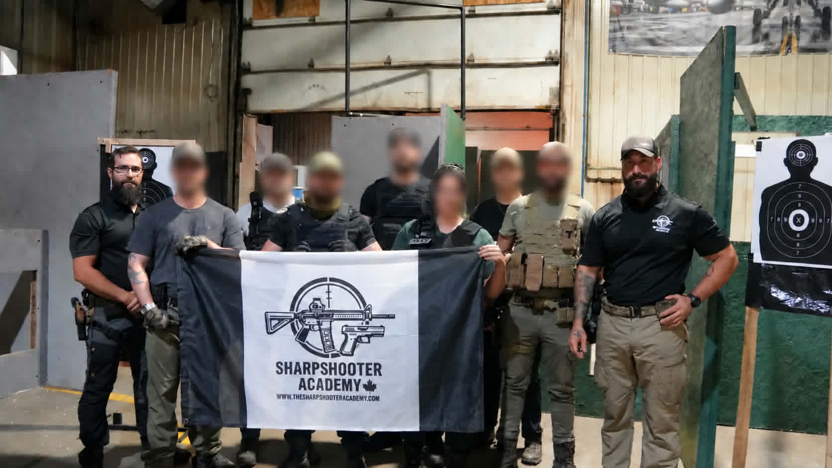 Groupe du premier cours pilote de Sharpshooter Academy
